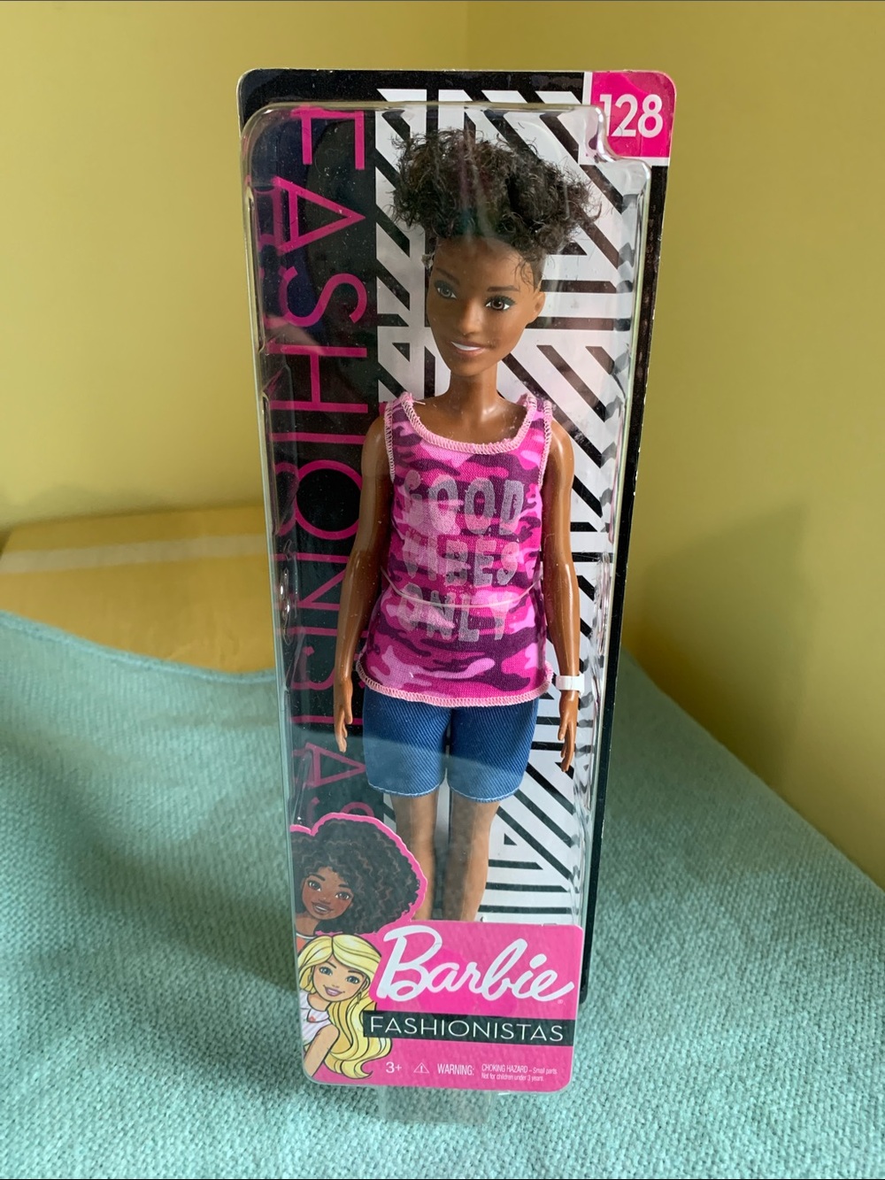 Barbie Fashionistas 128 Pink Camo Tank White Watch Good Vibes Only NIB